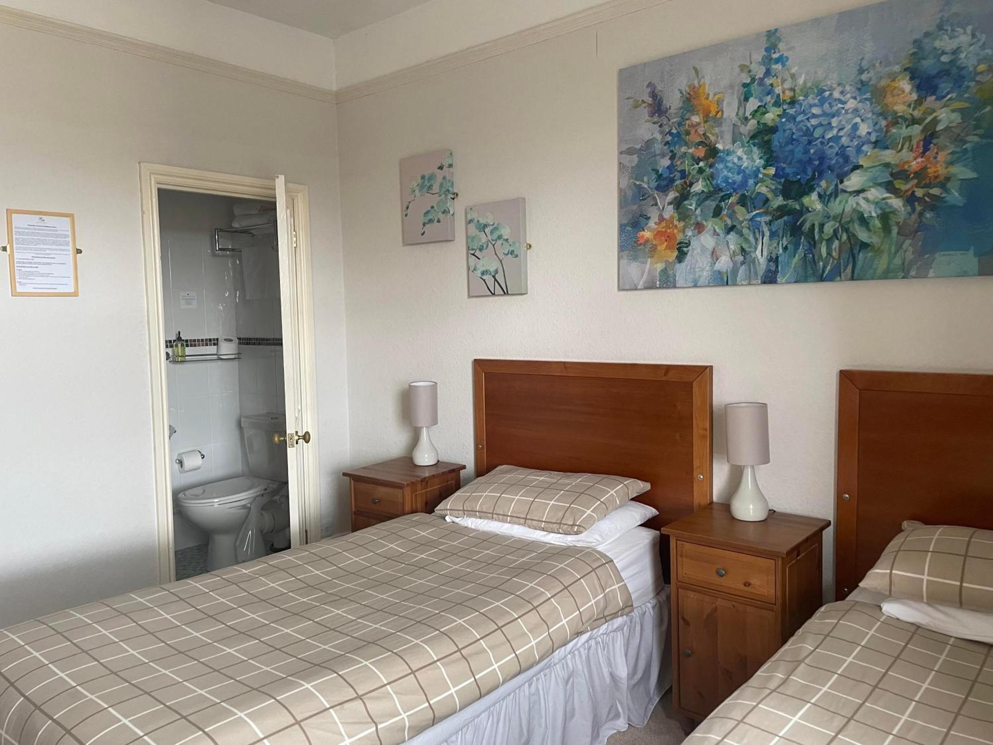 Highland Moors Hotel Llandrindod Wells Bagian luar foto
