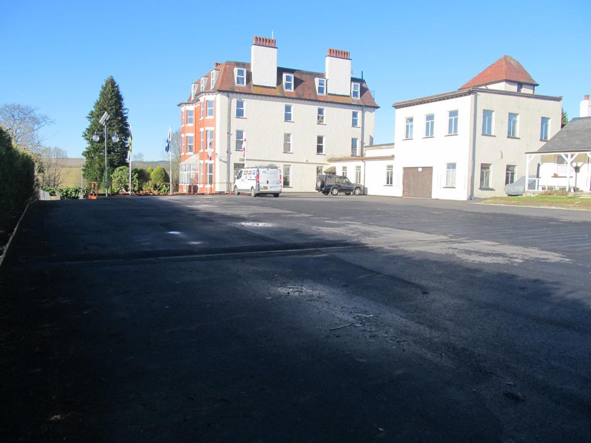 Highland Moors Hotel Llandrindod Wells Bagian luar foto